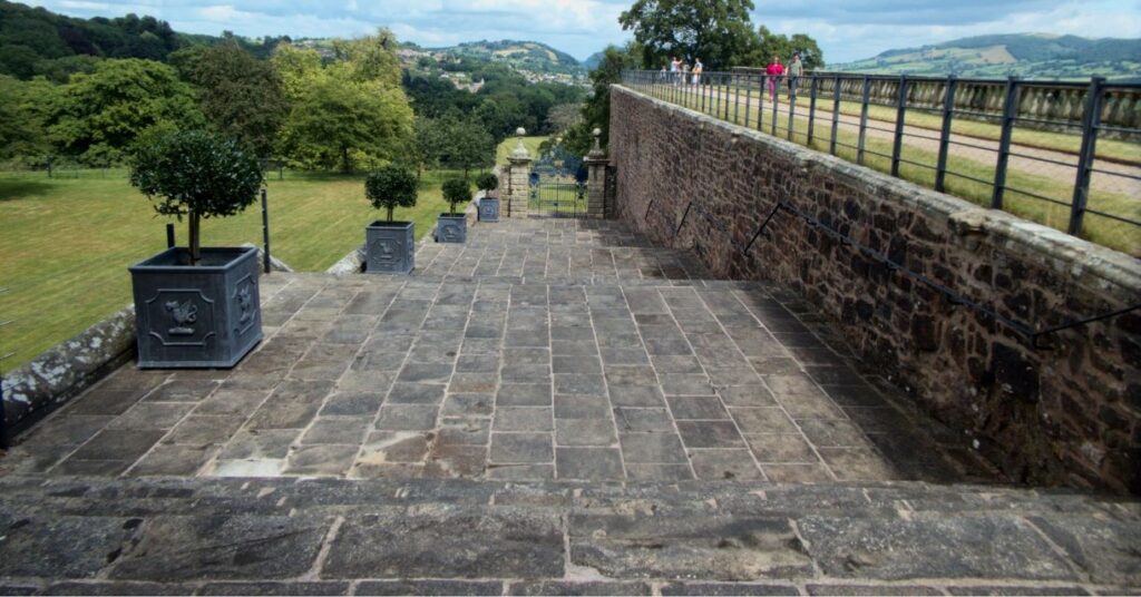 A History of Powis Castle