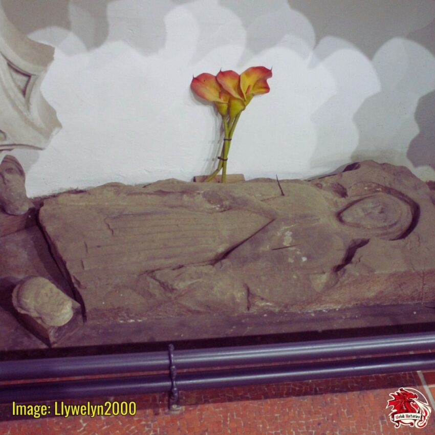 The stone effigy of Elizabeth Ferrers